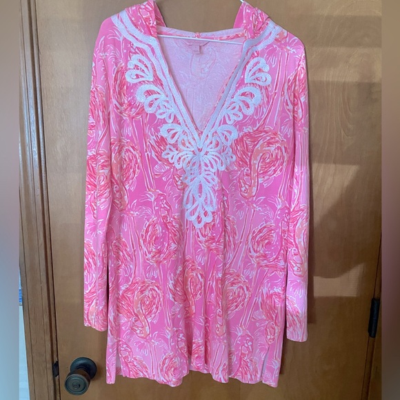 Lily Pulitzer Swim Suit Cover Up w Hood & makeup case - Picture 3 of 12